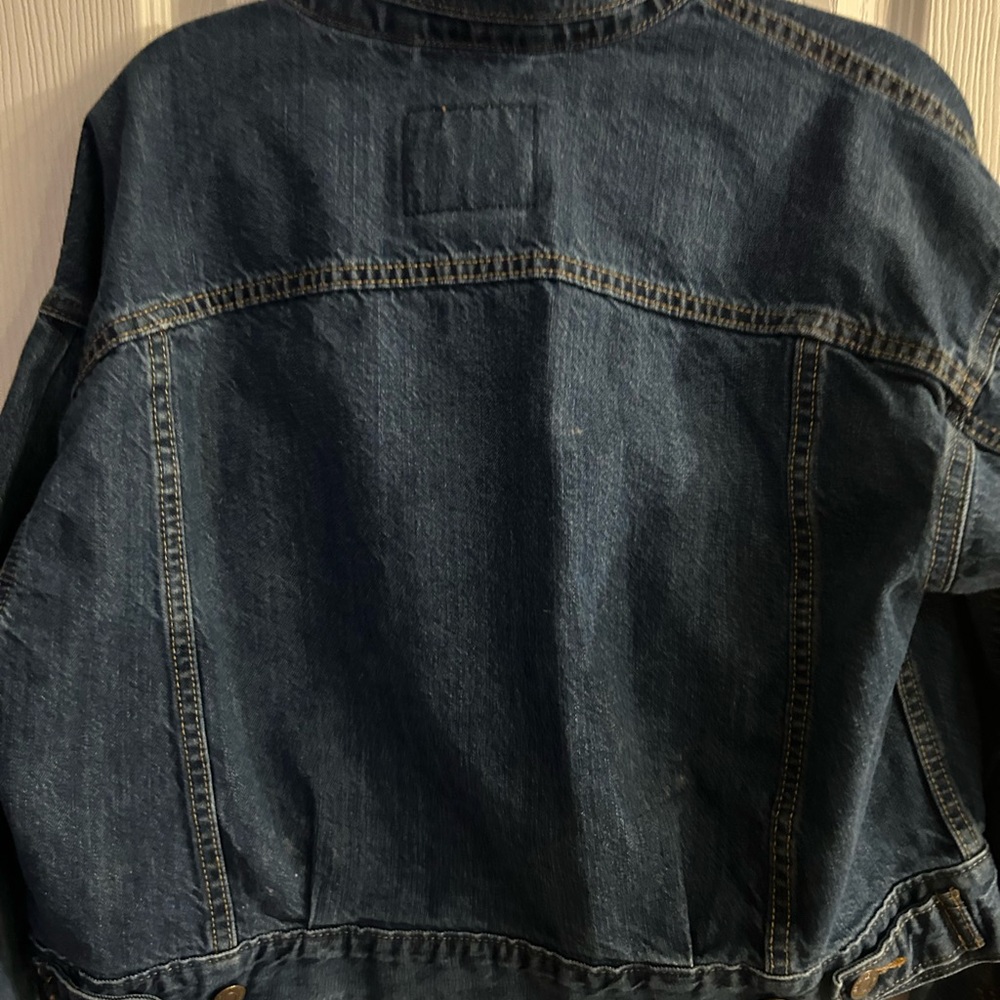 Levi cropped Jean jacket